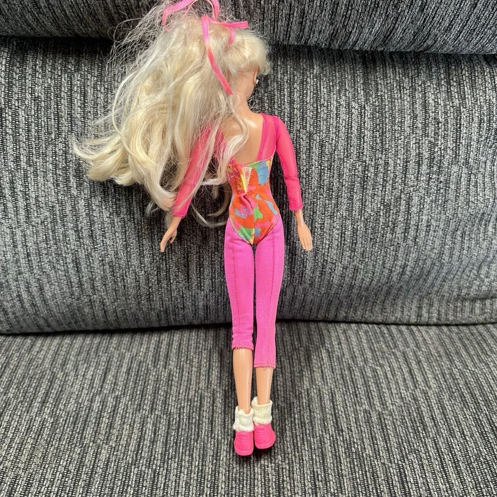 Vintage 1993 Mattel Gymnastics Gymnast Barbie Doll Outfit Shoes